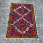 Vintage Handwoven Afyon Kilim Cicim Technique Earring Motif 5.51 x 7.94 ft - Image 2