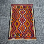 Vintage Antalya Kilim Comb Motif 3.84x5.58 ft - Image 2