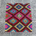 Vintage Denizli Kilim - 4.07x4.59 ft - Image 2