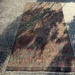 Vintage Kilim Rug – 5.94x10.50 ft - Image 2